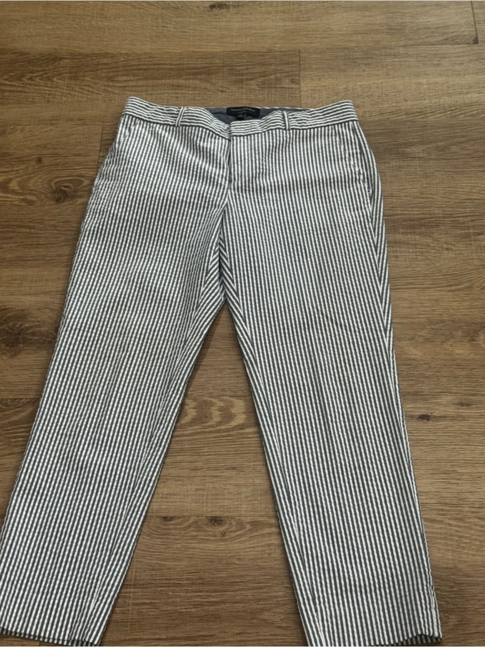 Banana Republic Hampton Fit Gray White Seersucker Ankle Pants Size 4